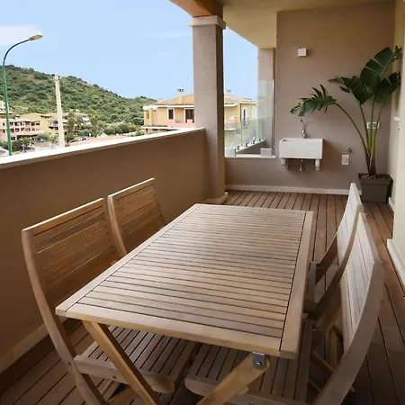 Le Monde Apartment