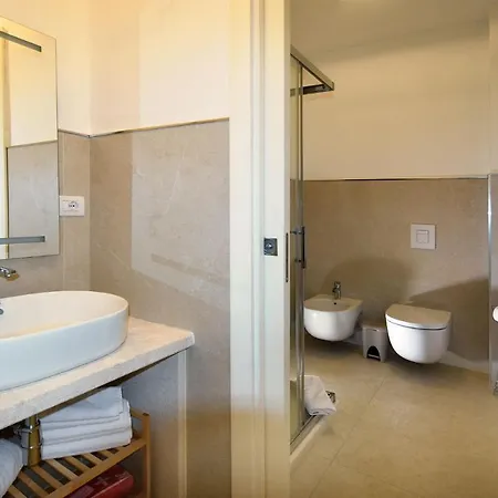 Le Monde Apartment